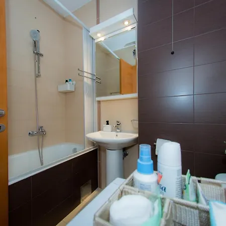 Nest * Podgorica